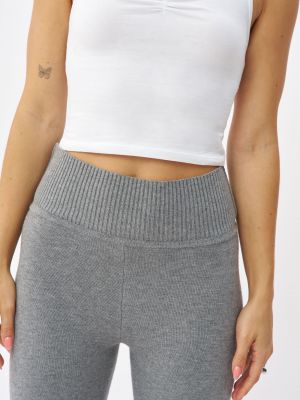 מכנסי סריג מתרחבים